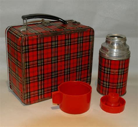 Aladdin plaid lunch box